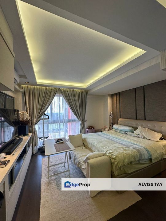  V Summer place @ Jb Town  / High Floor / Duplex / Renovated Unit / For Sale , Johor, Johor Bahru