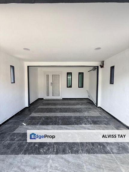 Permas Jaya美美全装修Low Cost,楼上楼下全扩建4房2厕还有大大balcony, Johor, Permas Jaya/Senibong