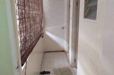 Jalan Harimau Tarum, Taman Century / Double storey shop lot 