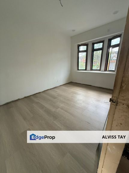 Jalan Banang 7 , Taman Bukit Tiram  / Double Storey / Renovation Unit / For Sale , Johor, Ulu Tiram