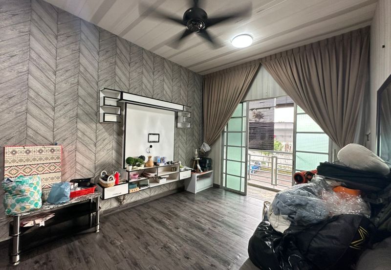 D'Larkin Residence (Delima Larkin)