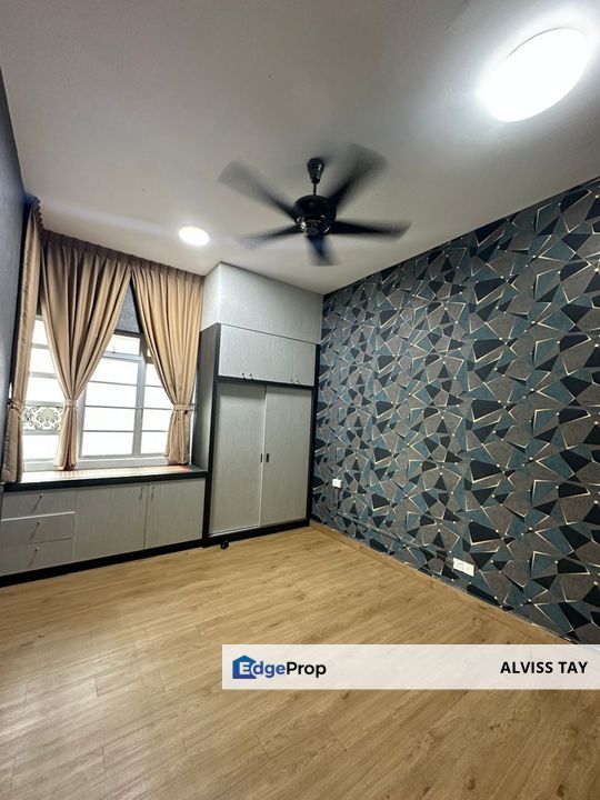 D'Larkin Residence ( Delima Larkin ) / Low Floor / Big Size / Kitchen Extended / For Sale , Johor, Johor Bahru