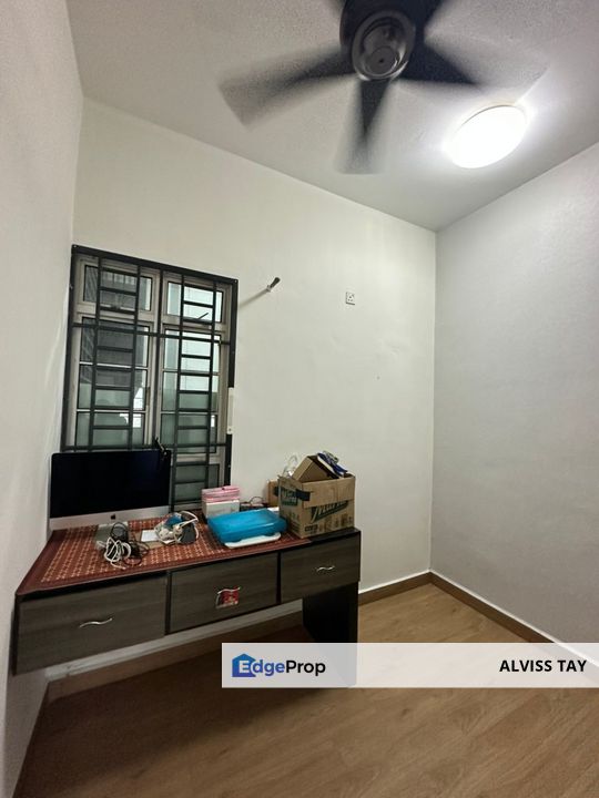 D'Larkin Residence ( Delima Larkin ) / Low Floor / Big Size / Kitchen Extended / For Sale , Johor, Johor Bahru