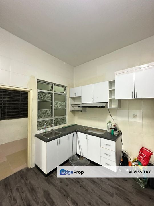 D'Larkin Residence ( Delima Larkin ) / Low Floor / Big Size / Kitchen Extended / For Sale , Johor, Johor Bahru