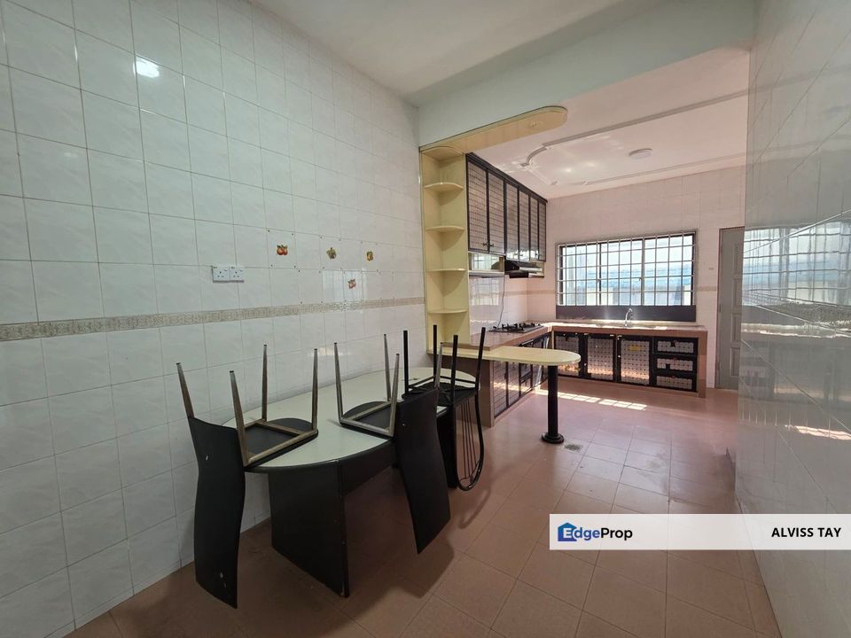 Jalan Timah 6 Taman Sri Putri @ Kulai / Double Storey End Lot without land / For Sale  , Johor, Skudai