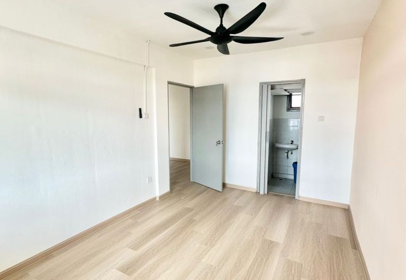 Sri Lanang Flat (Rumah Pangsa Sri Lanang)