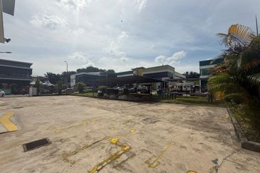 Jalan Gelang Patah