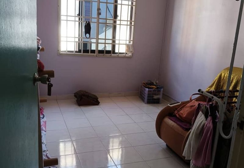 Sri Lanang Flat (Rumah Pangsa Sri Lanang)