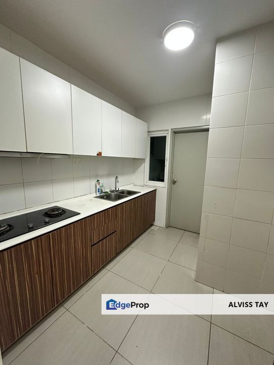  Season Luxury Apartment @ Larkin /  2 Bedroom / Partially Furnished / For Sale , Johor, Johor Bahru
