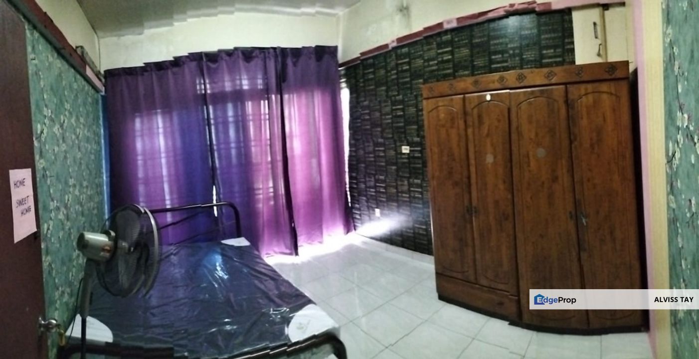  Sri Akasia Apartment @ Tampoi Indah  / 6 Bedroom / For Sale , Johor, Tampoi