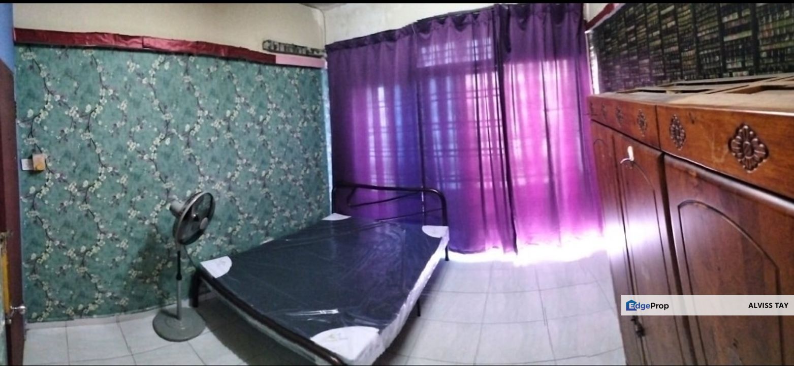  Sri Akasia Apartment @ Tampoi Indah  / 6 Bedroom / For Sale , Johor, Tampoi