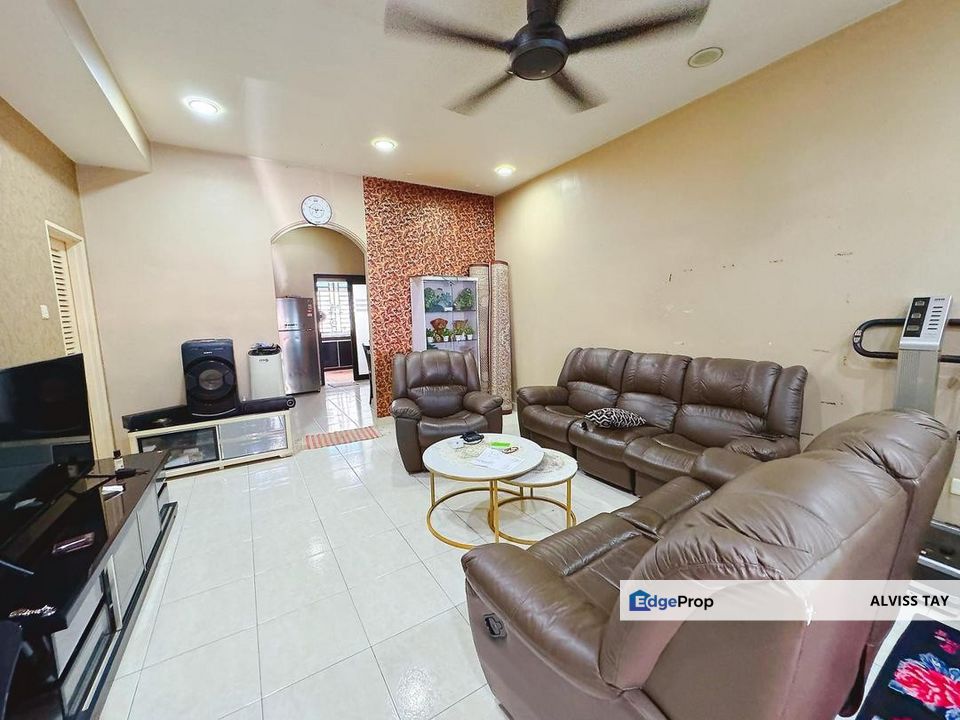 Taman Bestari Indah @ Ulu Tiram / Double Storey /  Extended Kitchen, Table Top, Well Maintenance Condition, Johor, Ulu Tiram