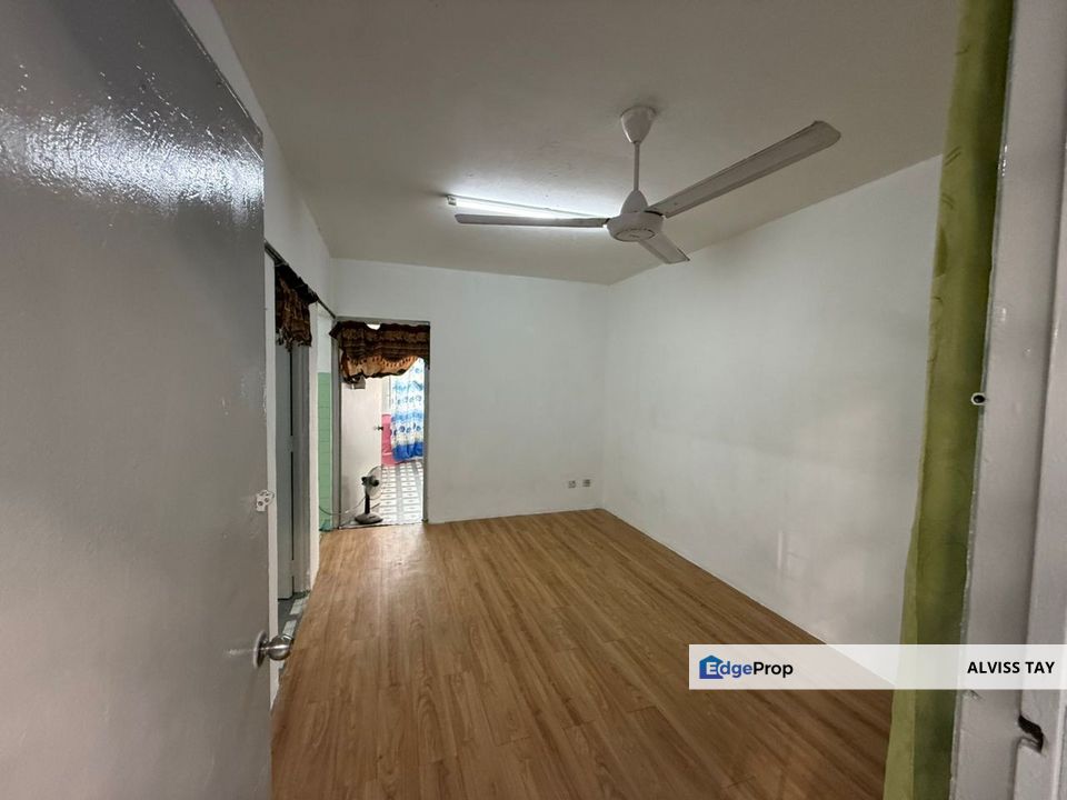  Cempaka Flat @ Tampoi / Ground Floor / Low Cost Flat / For Sale , Johor, Johor Bahru