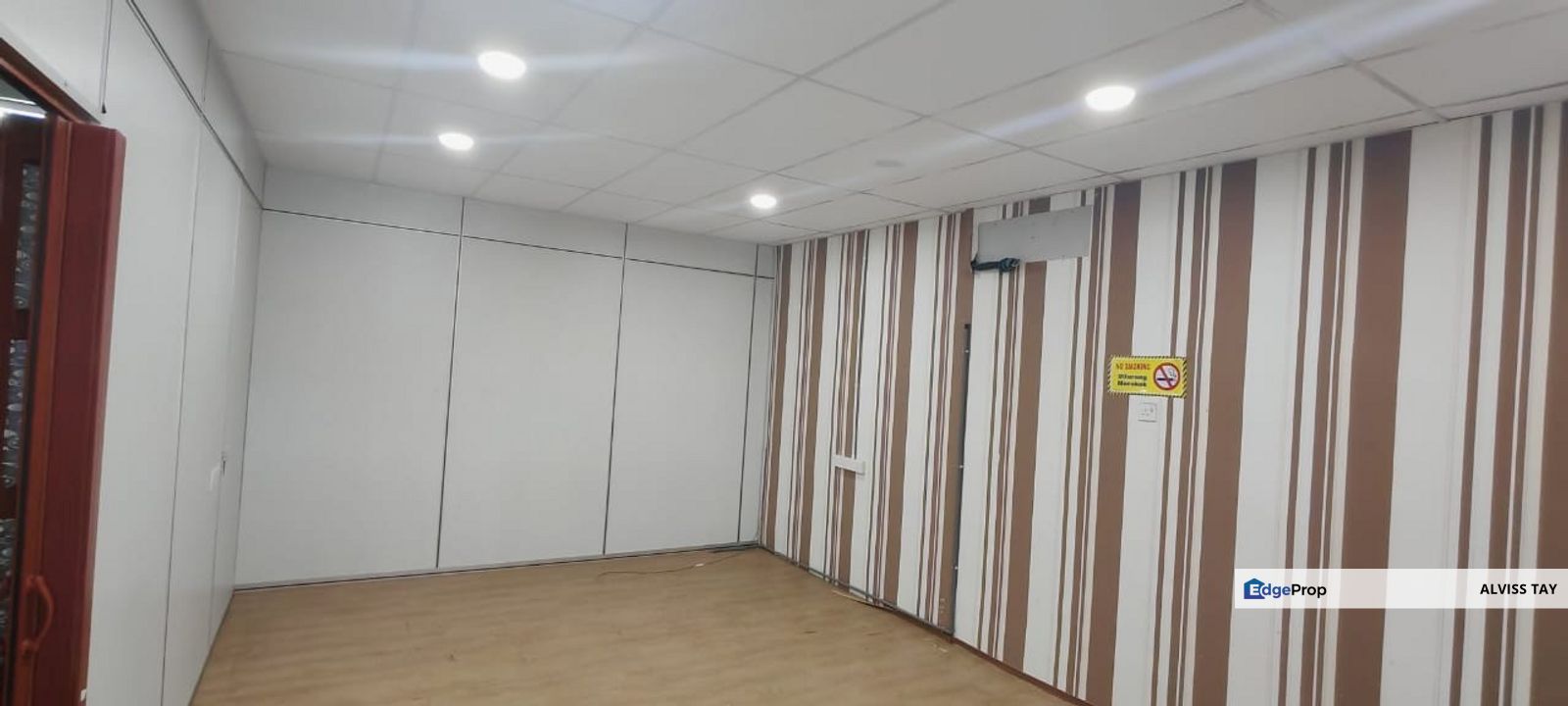 Jalan Intan 2/X Taman Intan 86000 Kluang / Single Storey Shop Lot, Johor, Kluang