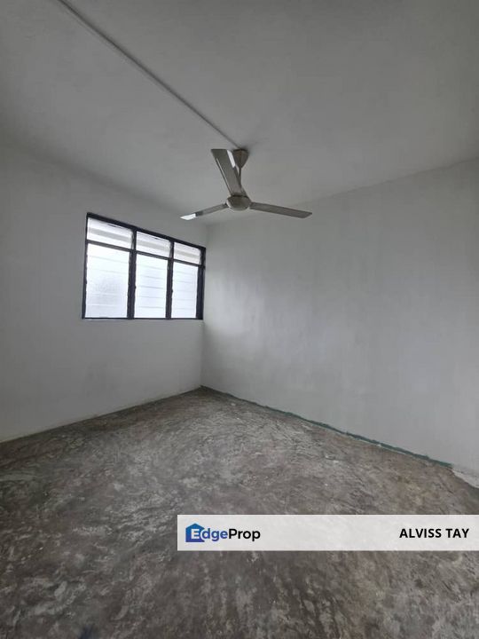 Daya Flat 2房2厕出售🏡 走路可到店面、靠近超市方便吃喝生活用品。🔥也适合投资租金ROI 超过5%🔥, Johor, Johor Bahru