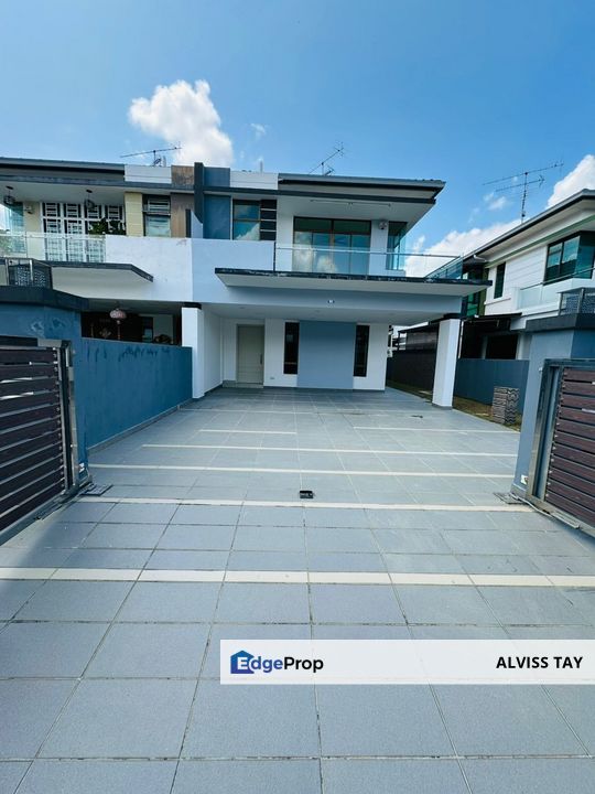 Bandar Putra Kulai / Jalan Ceria / Double Storey SEMID / Renovation