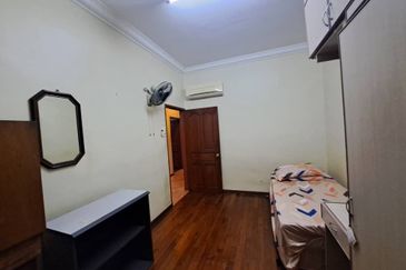 Taman Nong Chik Heights