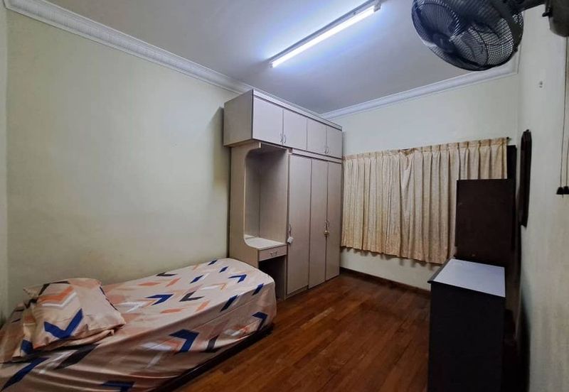 Taman Nong Chik Heights