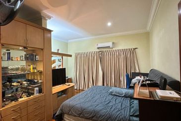 Taman Nong Chik Heights