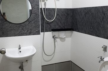 Seasons Luxury Apartments @ Amara Larkin