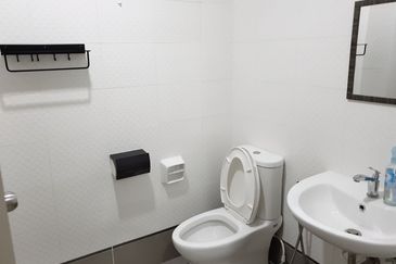 Seasons Luxury Apartments @ Amara Larkin