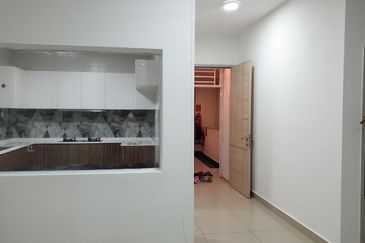 Seasons Luxury Apartments @ Amara Larkin