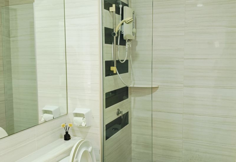 D'Summit Residences @ Kempas Utama