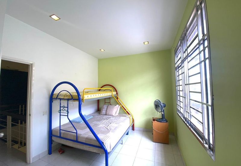 Caryota Square At Setia Tropika 4 / 4 Bedroom / Renovation Unit / Facing South West