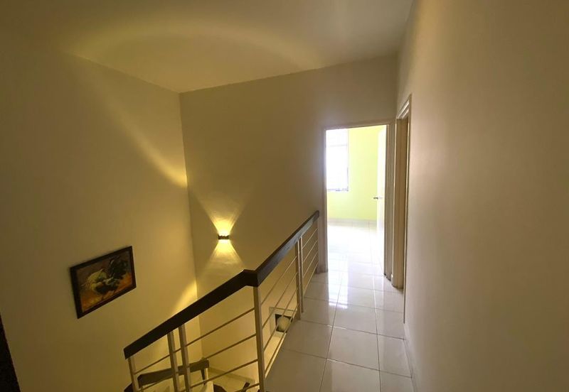 Caryota Square At Setia Tropika 4 / 4 Bedroom / Renovation Unit / Facing South West