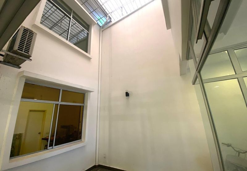 Caryota Square At Setia Tropika 4 / 4 Bedroom / Renovation Unit / Facing South West