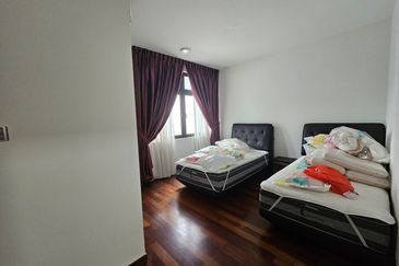 🏡 Jalan Anjung @ Horizon Hills / Double Storey Bungalow House  / 6 Bedroom /  Guard & Gated 