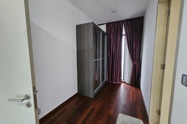 🏡 Jalan Anjung @ Horizon Hills / Double Storey Bungalow House  / 6 Bedroom /  Guard & Gated 