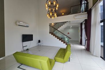 🏡 Jalan Anjung @ Horizon Hills / Double Storey Bungalow House  / 6 Bedroom /  Guard & Gated 