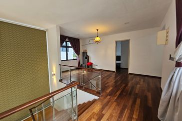 🏡 Jalan Anjung @ Horizon Hills / Double Storey Bungalow House  / 6 Bedroom /  Guard & Gated 