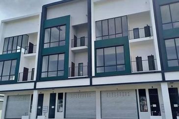 Crest @ Austin Emerald 2