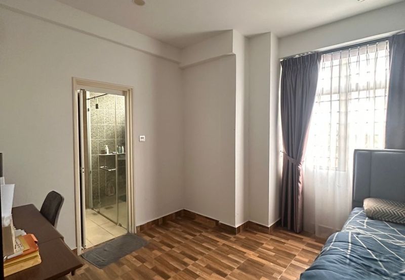 Aloha Tower Condominium