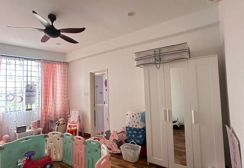 Aloha Tower Condominium