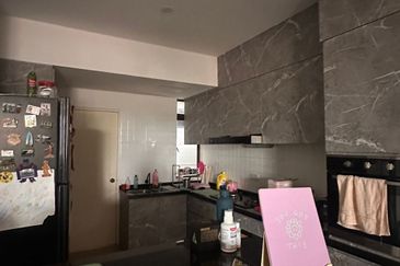 Aloha Tower Condominium