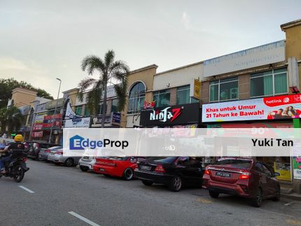 Ground floor Shoplot Taman Pelangi Semenyih near Tesco Lotus Semenyih, Selangor, Semenyih