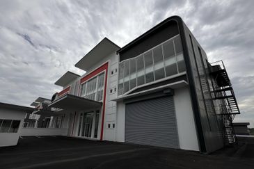 Suria Industrial Park (SIP)