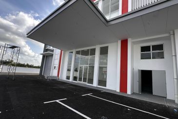 Suria Industrial Park (SIP)