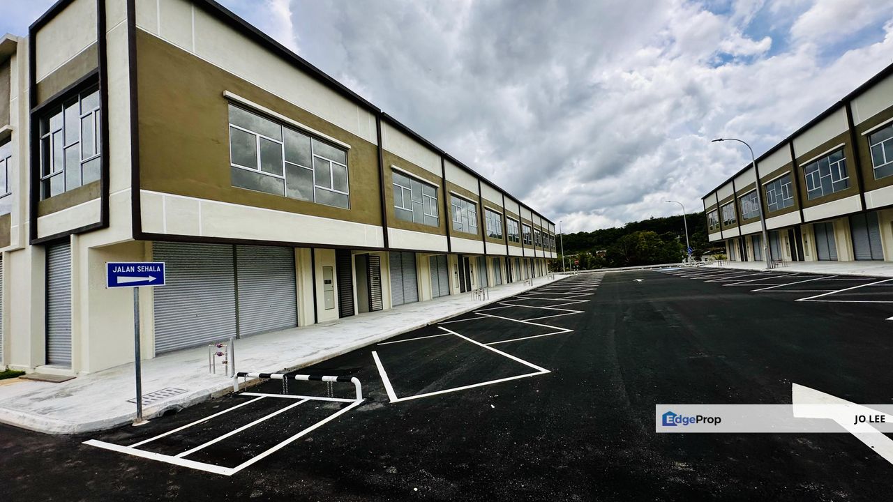 Seremban, Sendayan Single Storey Shop (Next to Maid Road), Negeri Sembilan, Seremban