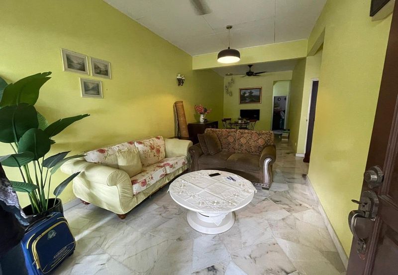 Persiaran Puncak Alam 1 