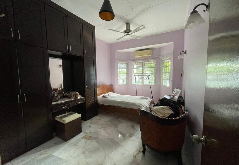 Persiaran Puncak Alam 1 