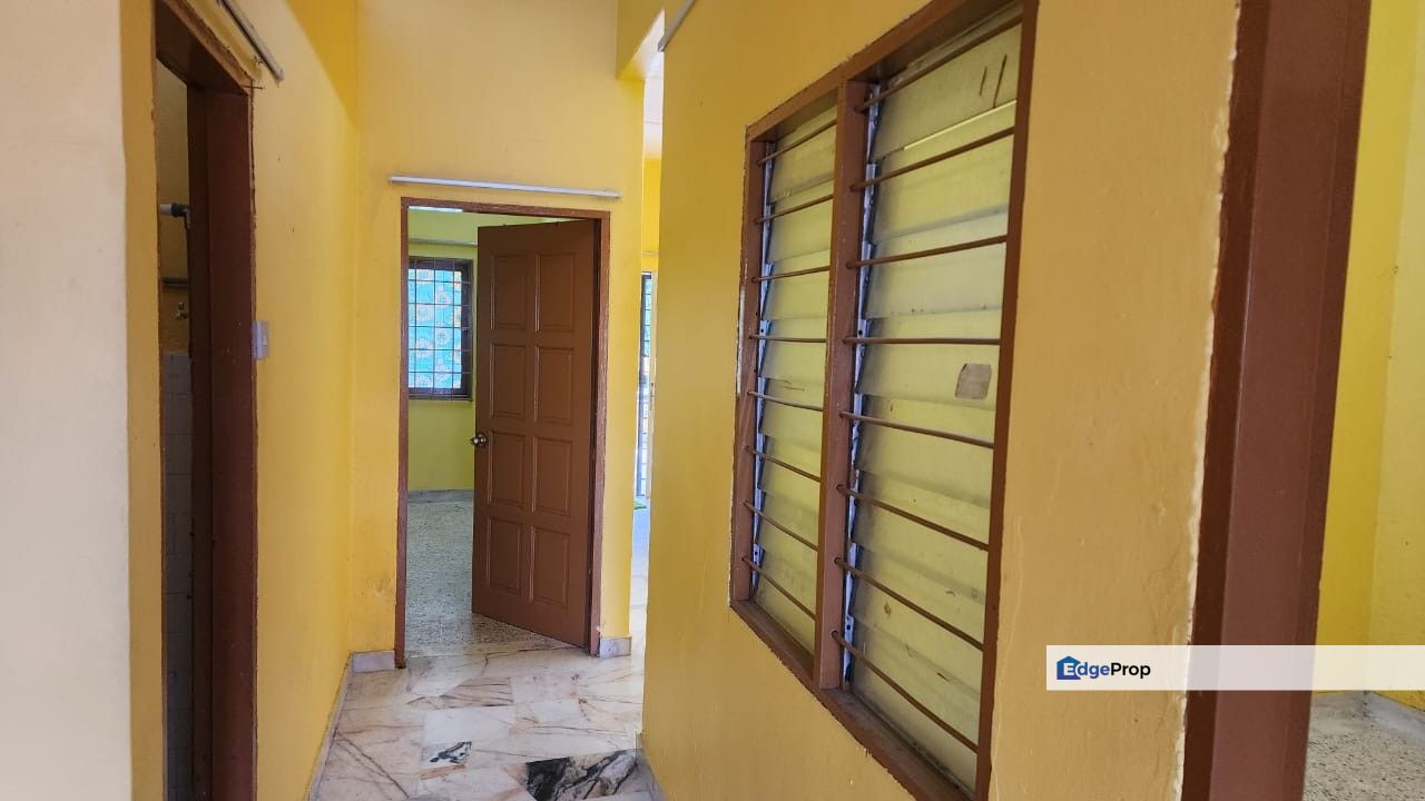 Near Kajang MRT- Single  Storey Terrace Taman Bukit Mewah, Kajang, Selangor, Kajang