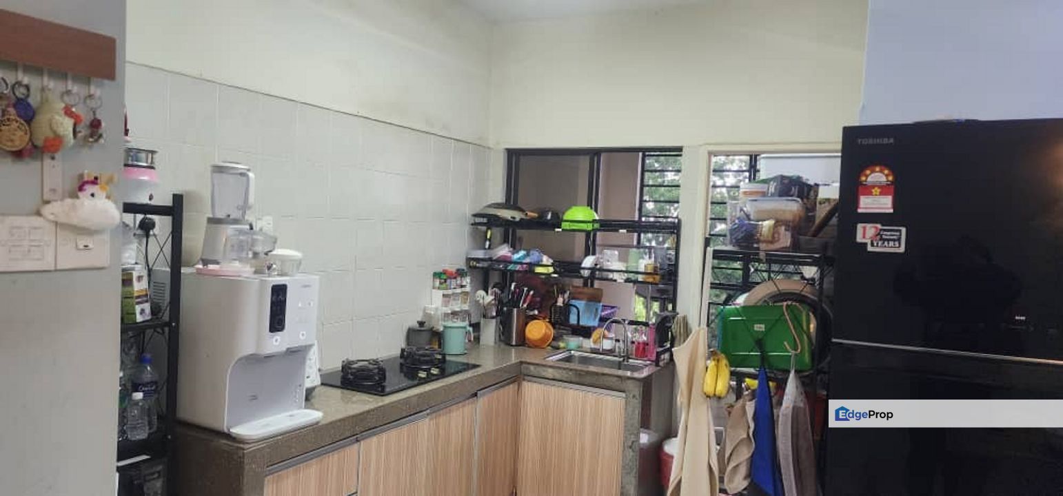 BELOW MARKET VALUE - KRISTAL VILLA CONDO KAJANG, Selangor, Kajang