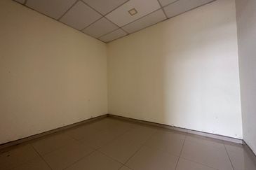 Nusa Cemerlang Industrial Park