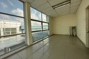 Nusa Cemerlang Industrial Park