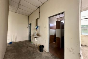 Kulai Indahpura Industrial Park  Detached Factory for Rent  