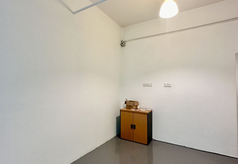 Renovated Office @ Indah Walk 3, Bukit Indah for Sale 